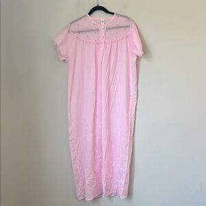 Vtg Pink Floral Embroidered Long Nightgown Women’s L • Cottagecore Sleepwear ⚫️